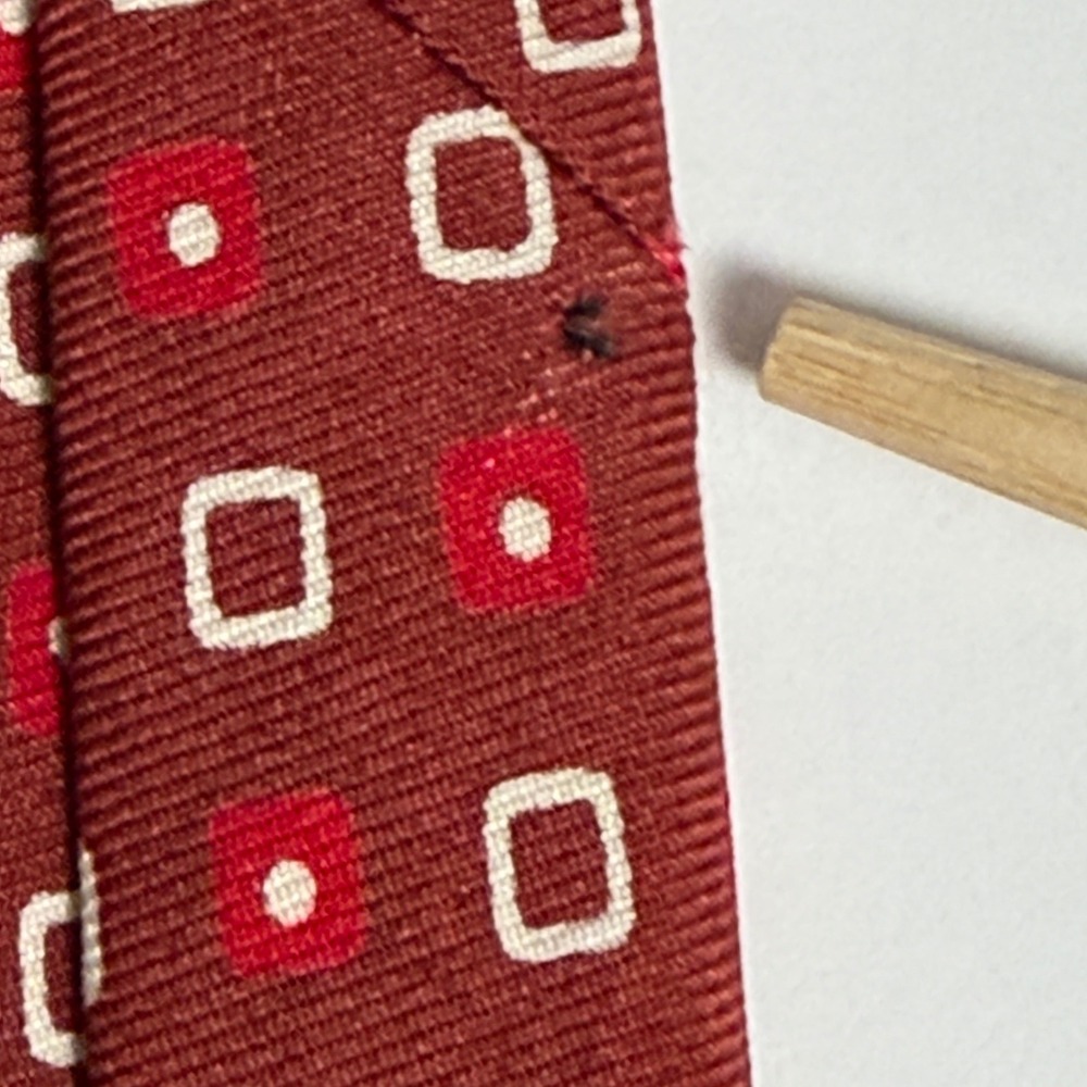 Gianfranco Ferre Red Geometric Square Dot 100% Silk Tie Italy - Picture 7 of 11